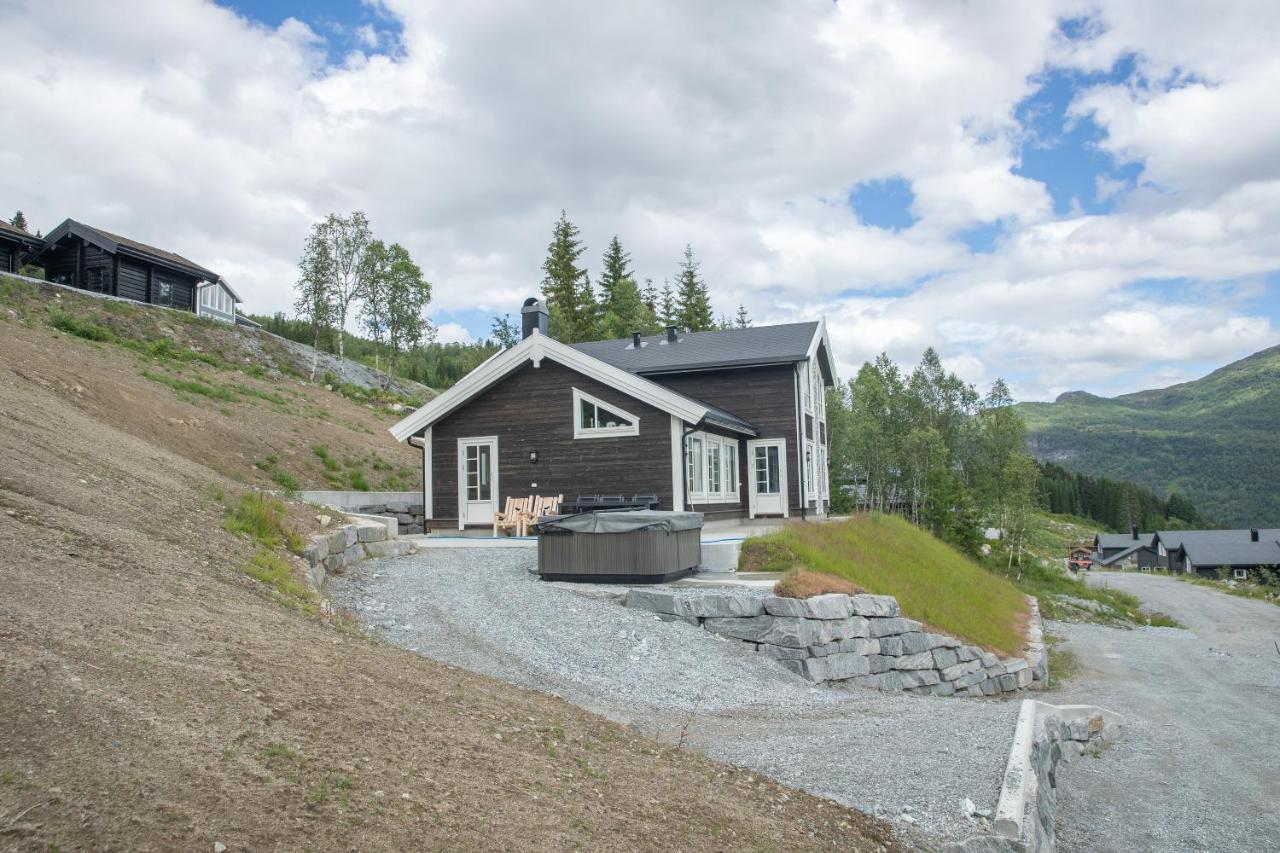 Rolfhytta - Fosskamben 19 Villa Sogndal Exterior photo