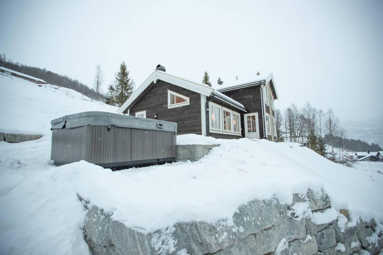 Rolfhytta - Fosskamben 19 Villa Sogndal Exterior photo